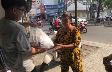 ÔNG TY TNHH XÂY DỰNG VÀ ĐO ĐẠC BTH LAN TỎA YÊU THƯƠNG QUA HOẠT ĐỘNG THIỆN NGUYỆN TẠI TP. HCM